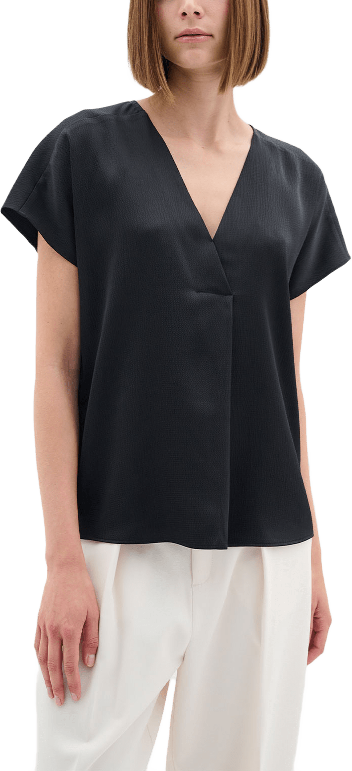 RinnaIW Top, från Inwear, i färgen Black.