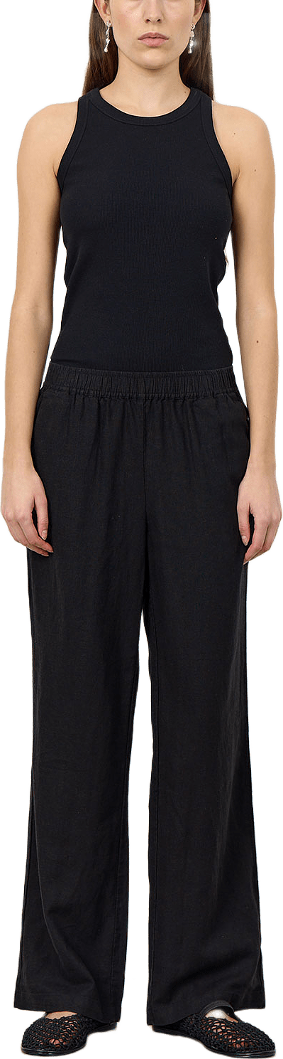 Lr-Naja 7 Pants, från Leveté Room, i färgen Black.