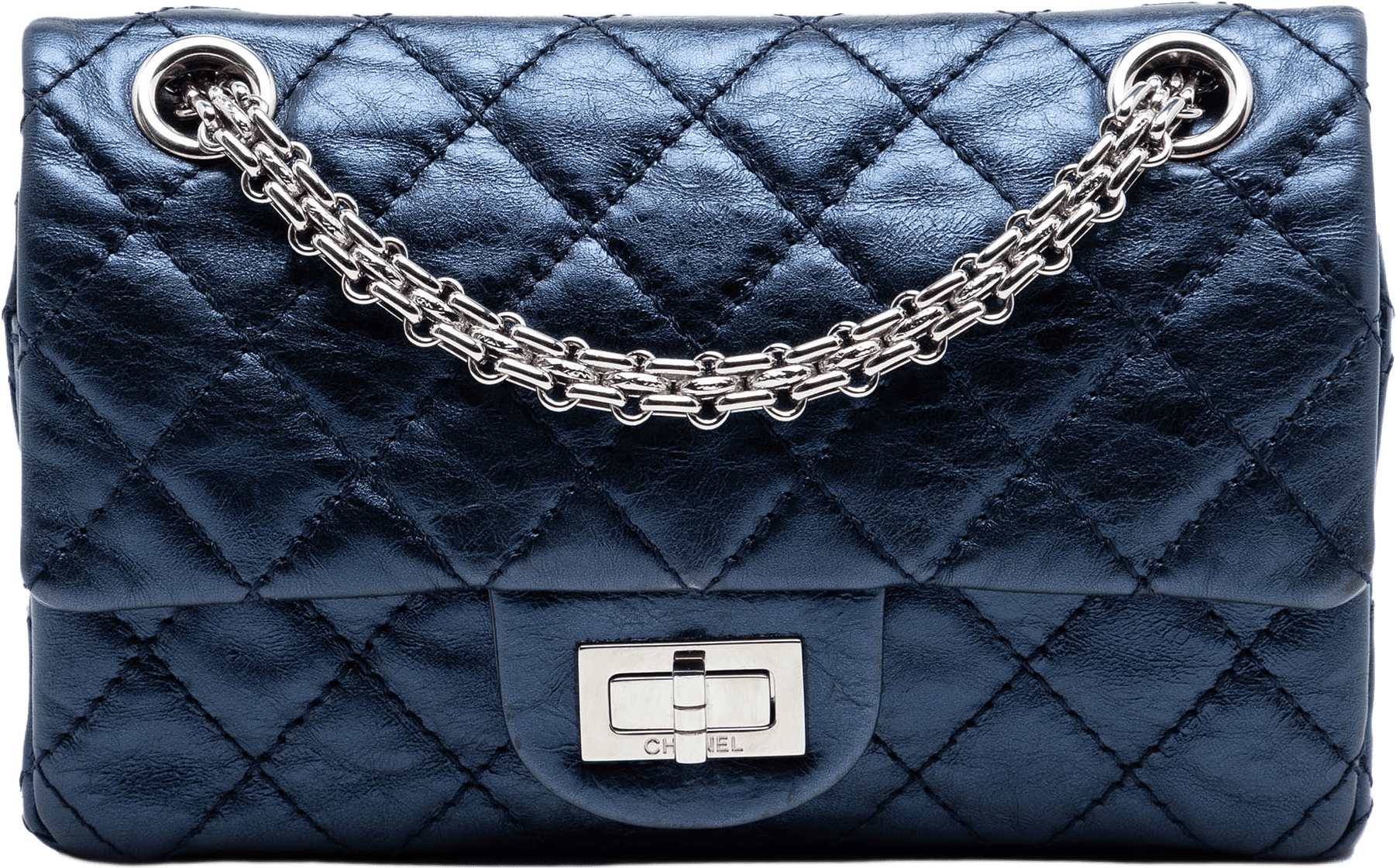 Chanel Metallic Aged Calfskin Reissue 2.55 Double Flap 224, från Luxclusif, i färgen blue.