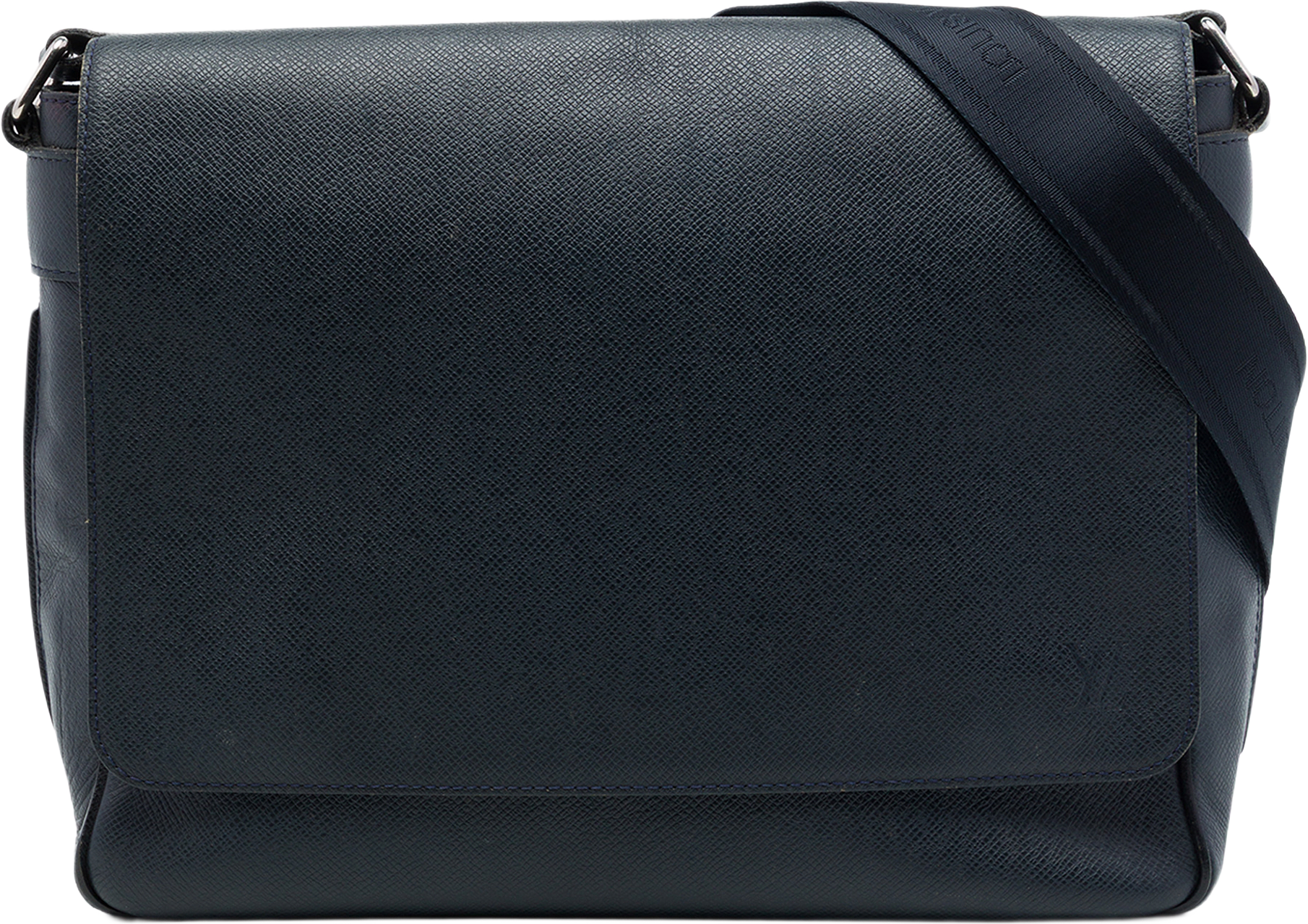 Louis Vuitton Taiga Roman Mm, från Luxclusif, i färgen blå.