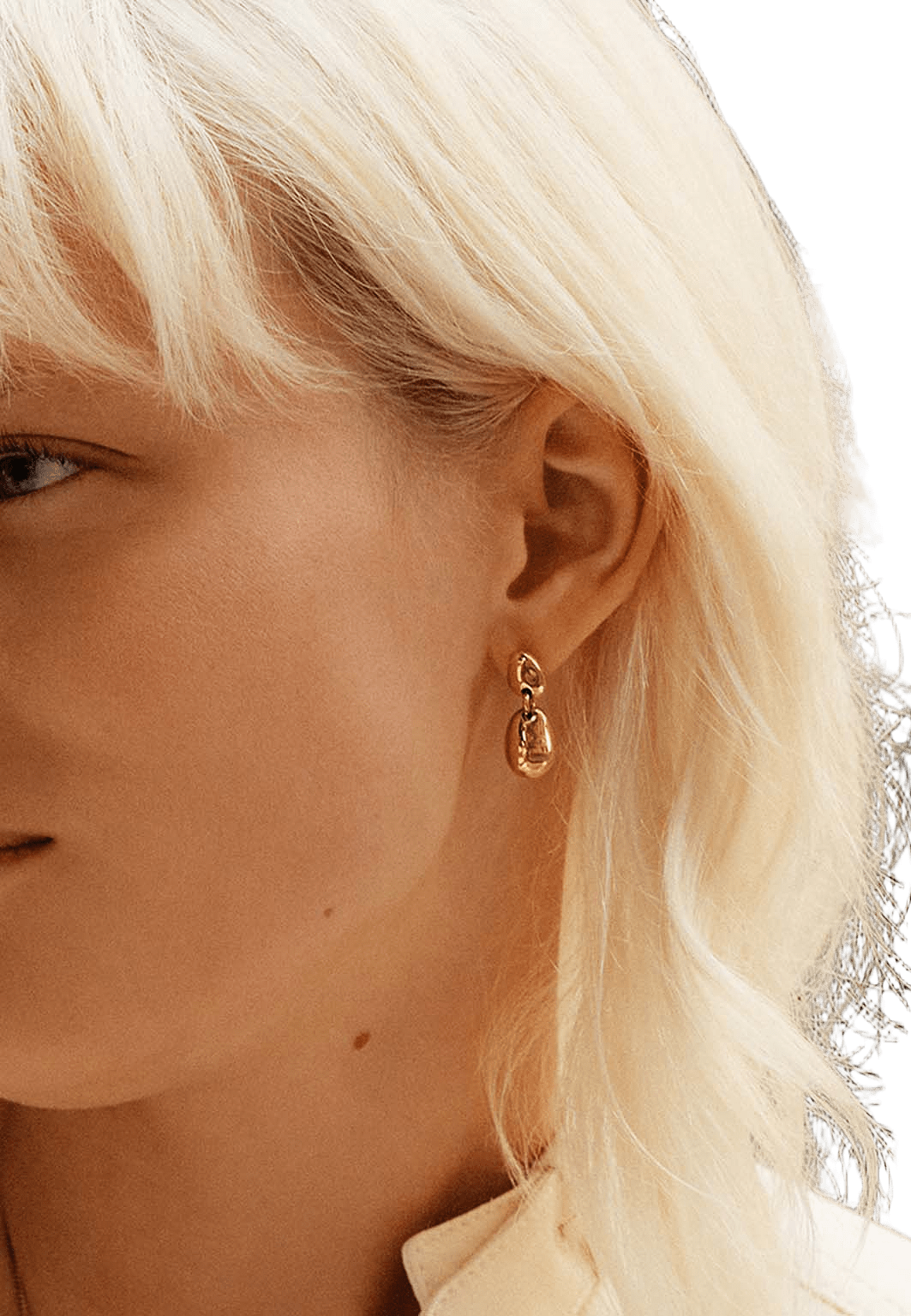 Leora Earrings Gold, från Edblad, i färgen Gold.