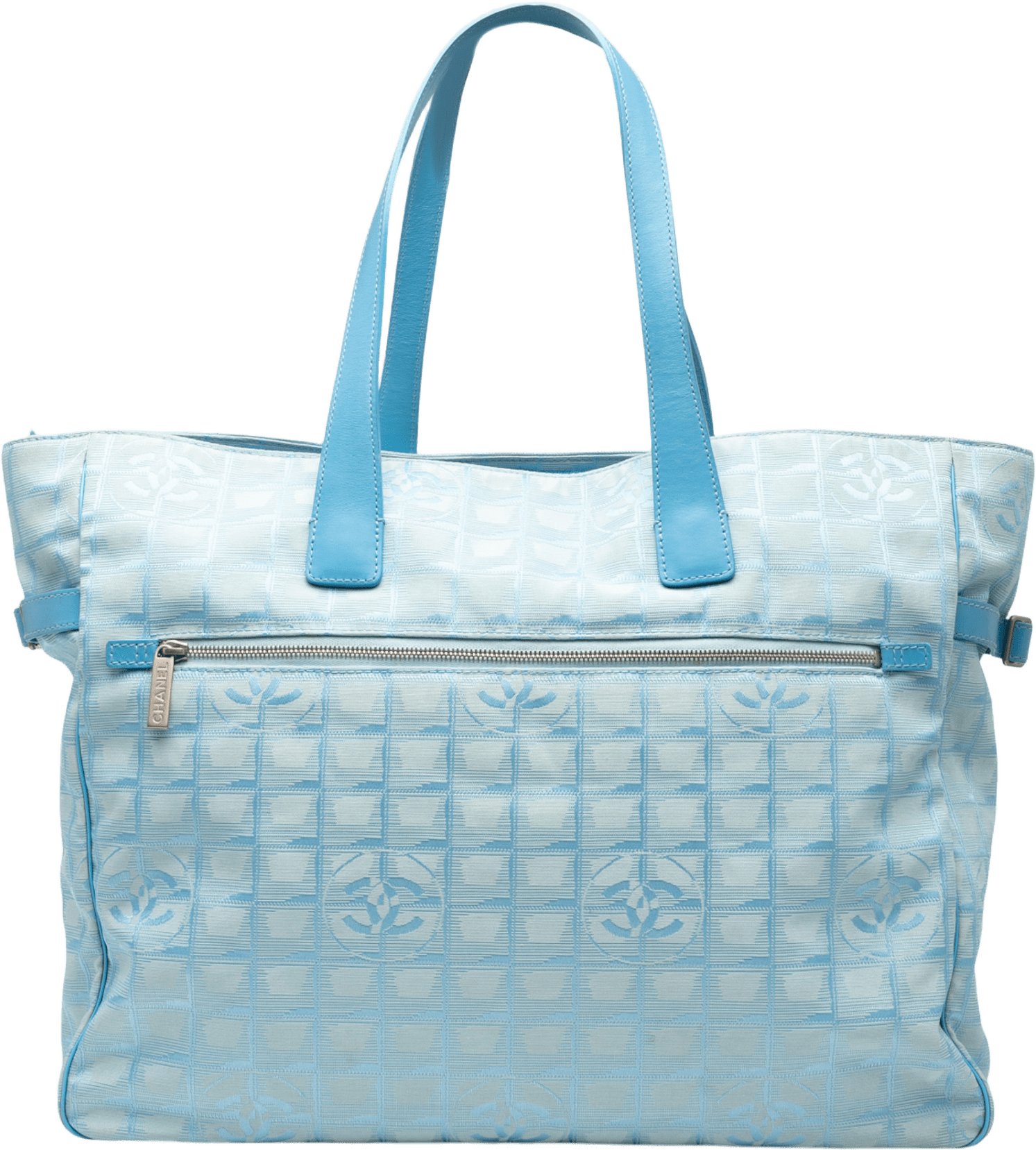 Chanel New Travel Line Nylon Tote, från Luxclusif, i färgen light blue.
