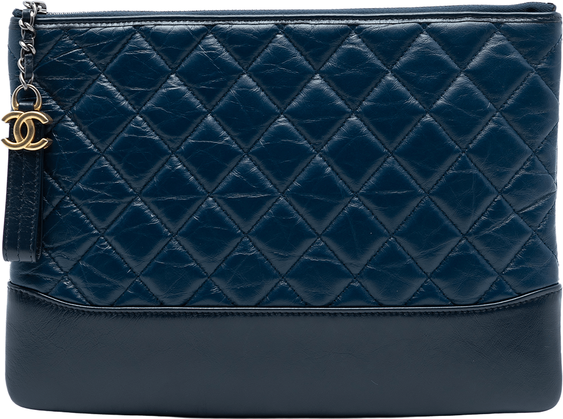 Chanel Medium Aged Calfskin Gabrielle O Case Clutch, från Luxclusif, i färgen dark blue.
