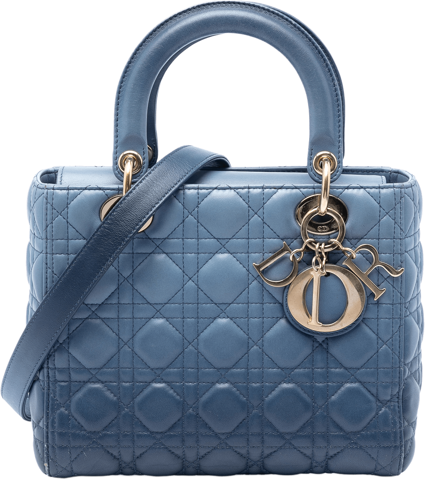 Dior Medium Ombre Lambskin Cannage Lady Dior, från Luxclusif, i färgen light blue.