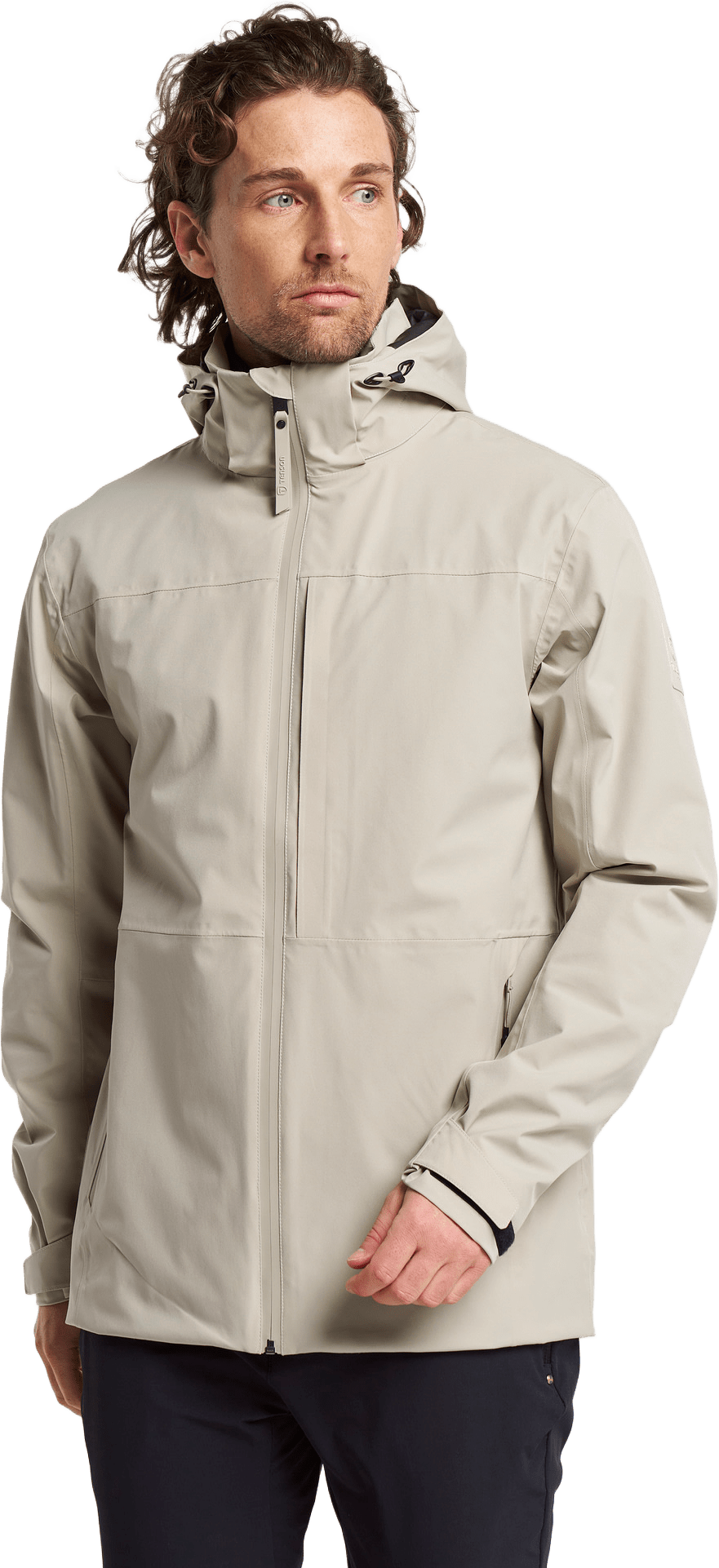 Cloudburst Jacket Men, från Tenson, i färgen sand.