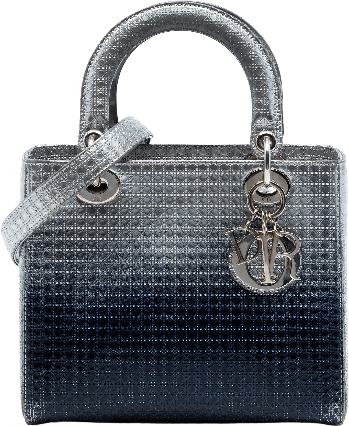 Dior Medium Ombre Metallic Patent Microcannage Lady Dior, från Luxclusif, i färgen silver.