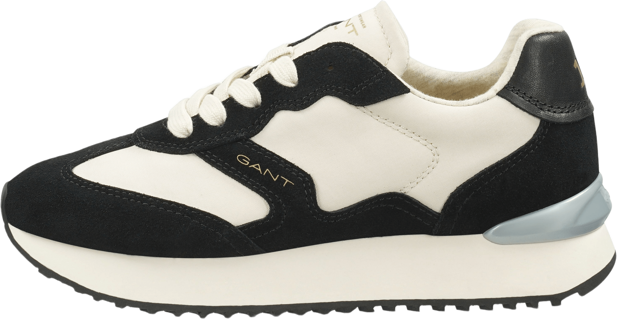 Bevinda Sneaker, från GANT Footwear, i färgen g035 - black/bone.