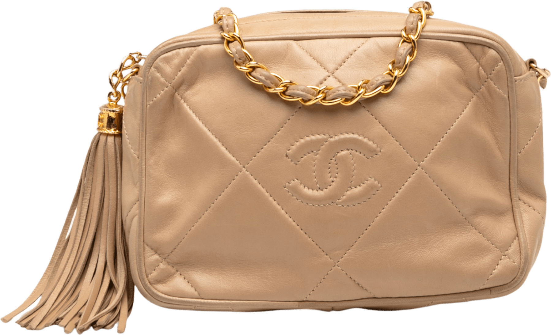 Chanel Cc Quilted Lambskin Tassel Camera Bag, från Luxclusif, i färgen beige.