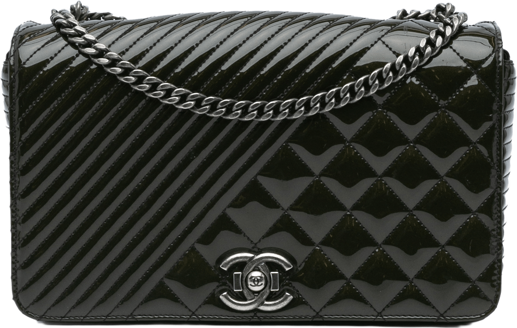 Chanel Medium Patent Coco Boy Flap, från Luxclusif, i färgen black.