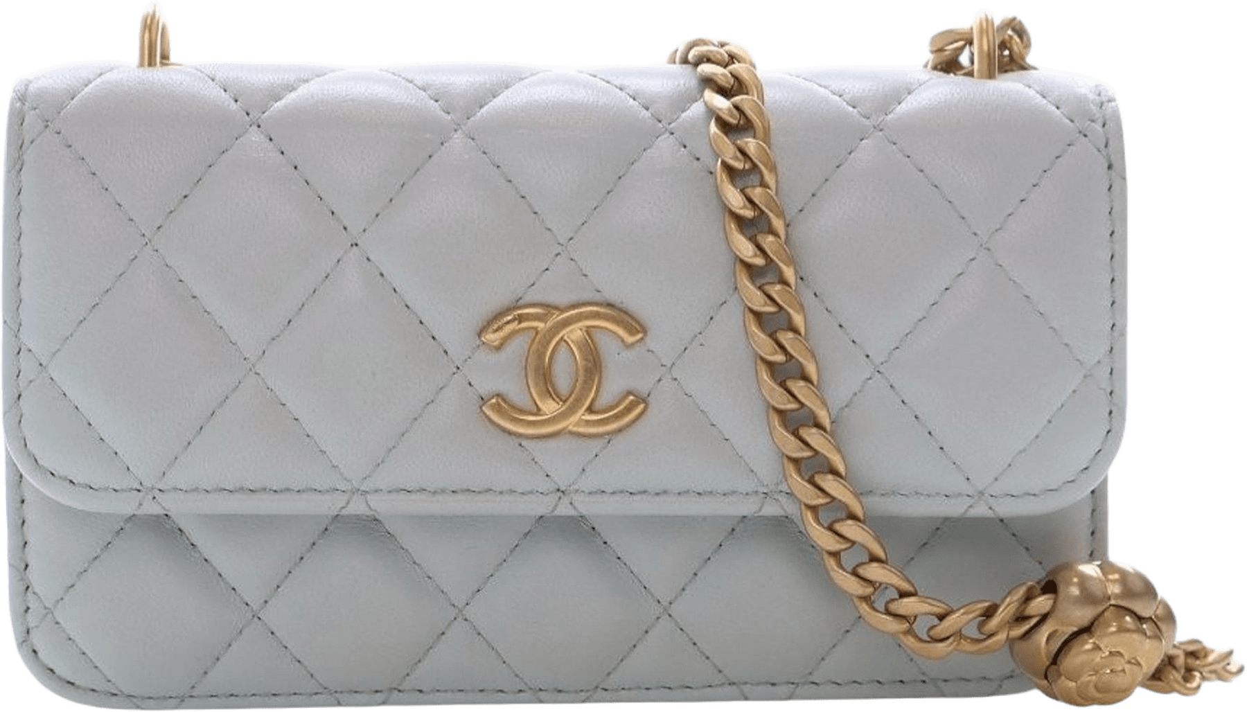 Chanel Mini Cc Lambskin Camellia Crush Clutch With Chain, från Luxclusif, i färgen light blue.