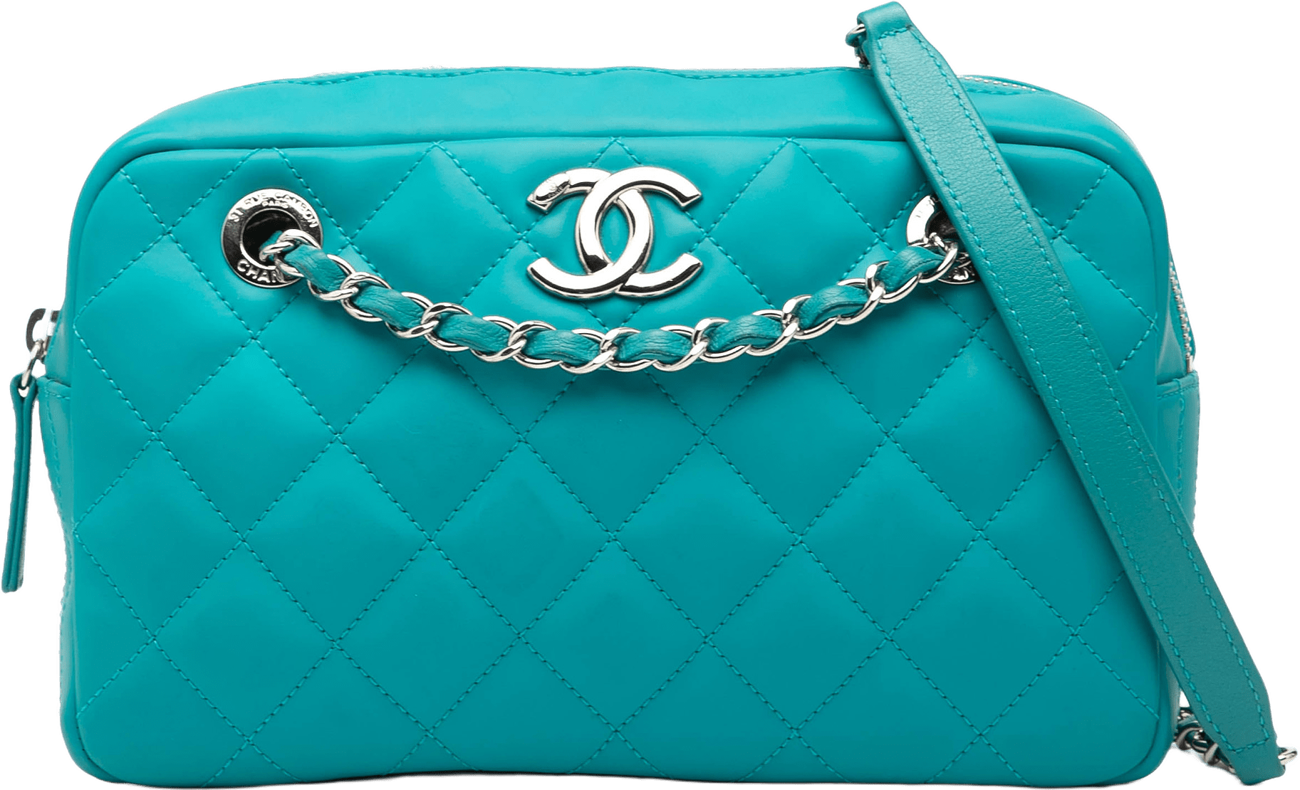 Chanel Medium Cc Quilted Rubberized Lambskin Coco Rain Camera Bag, från Luxclusif, i färgen turquoise.