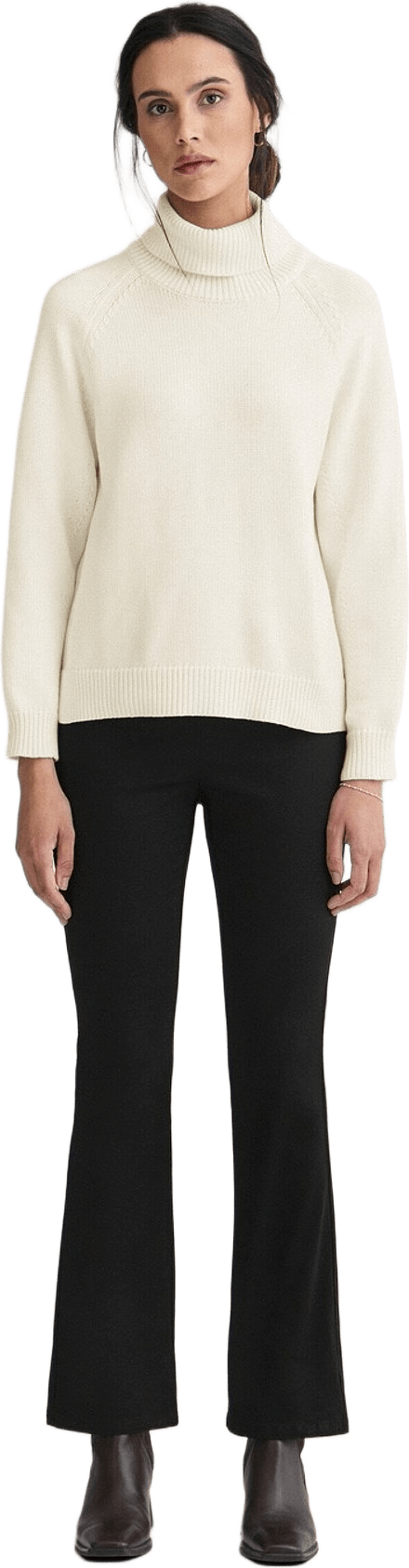 Stickad Polotröja Iris, från Newhouse, i färgen offwhite.