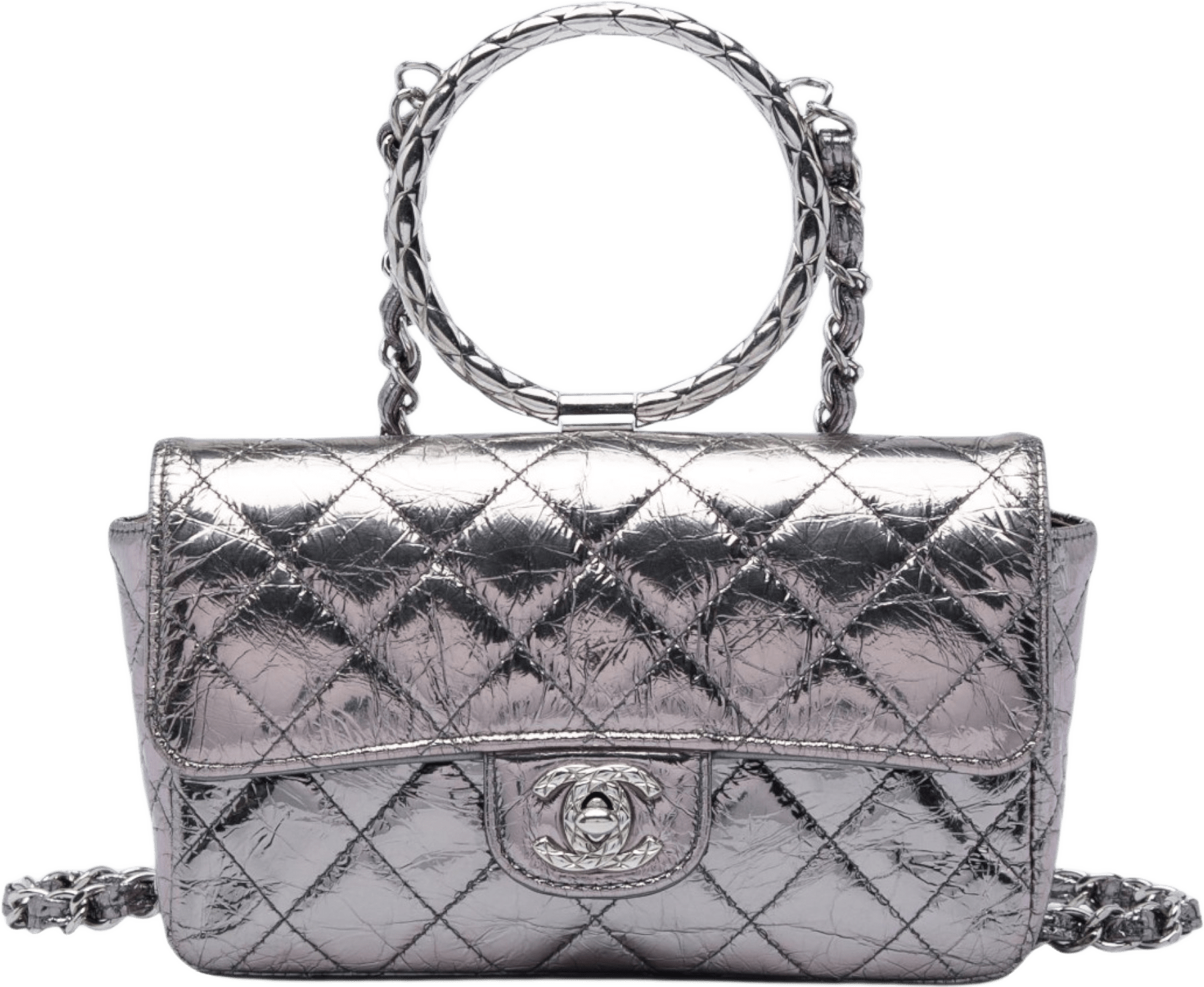 Chanel Mini Quilted Metallic Crumpled Calfskin Ring Top Handle Flap, från Luxclusif, i färgen silver.