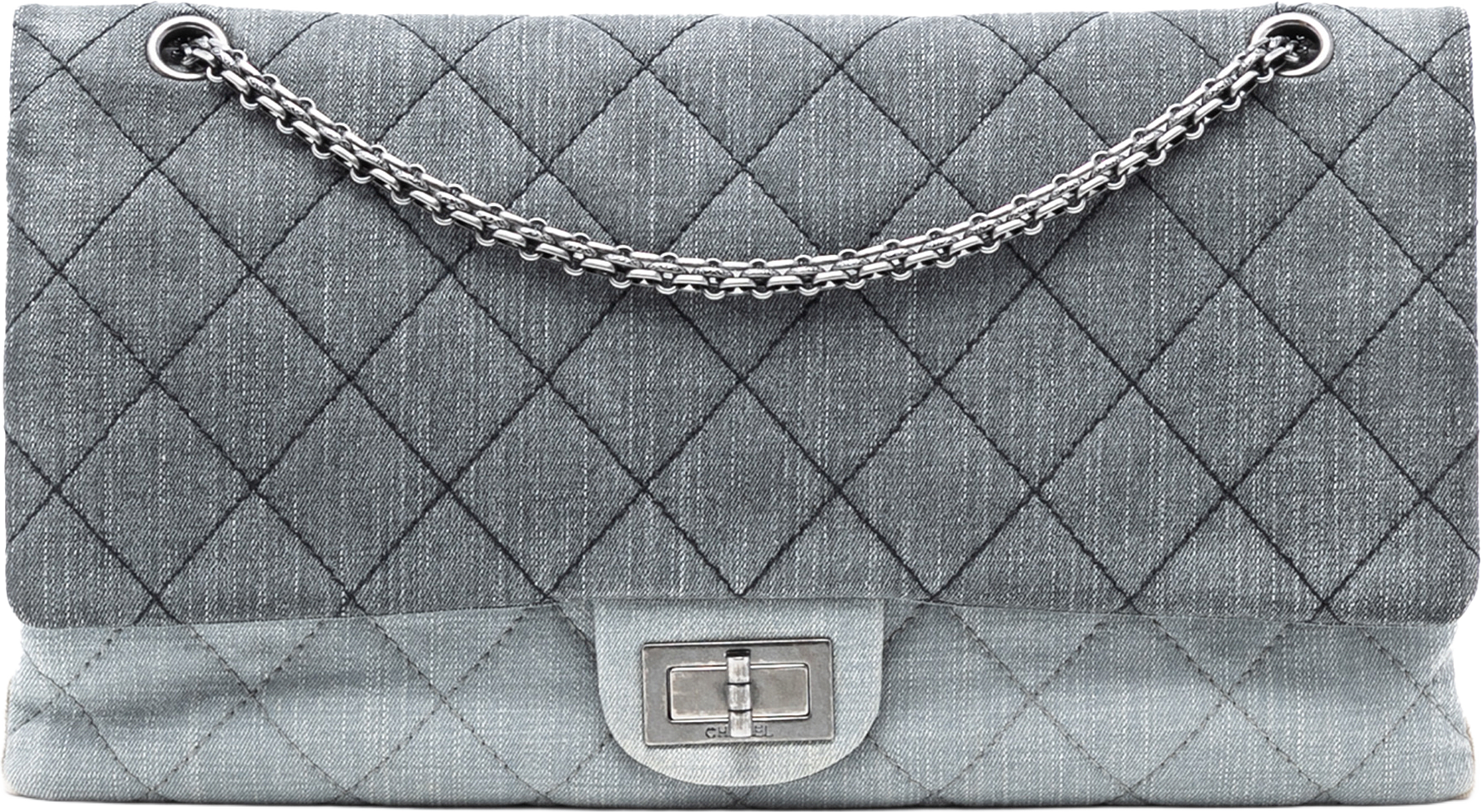 Chanel Tricolor Quilted Denim Reissue 2.55 Double Flap 228, från Luxclusif, i färgen gray.