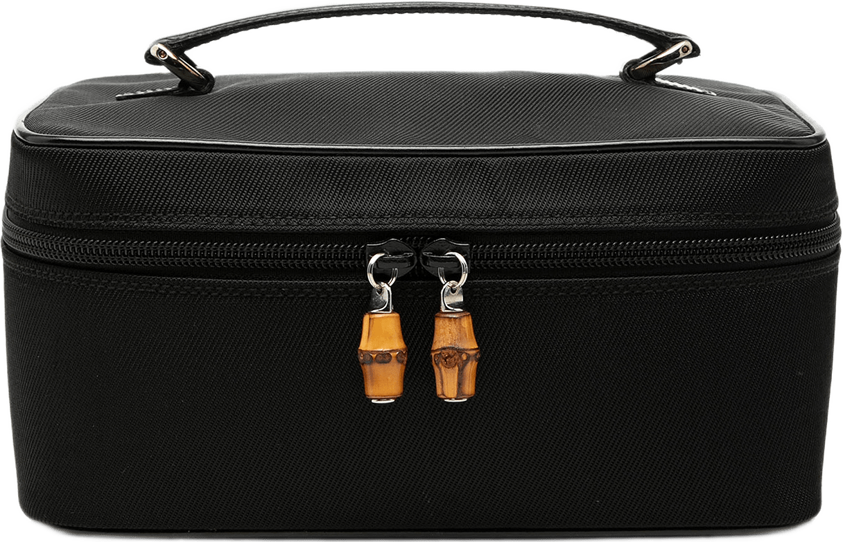 Gucci Nylon Bamboo Vanity Bag, från Luxclusif, i färgen svart.