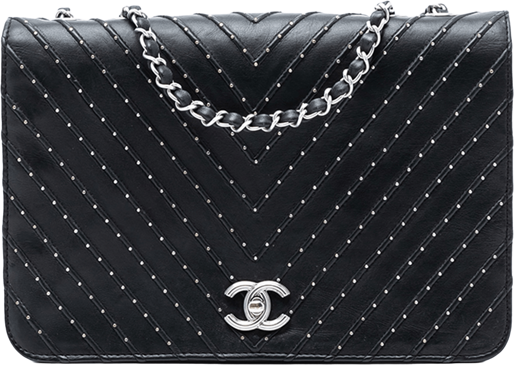 Chanel Chevron Lambskin Stud Wars Flap, från Luxclusif, i färgen black.