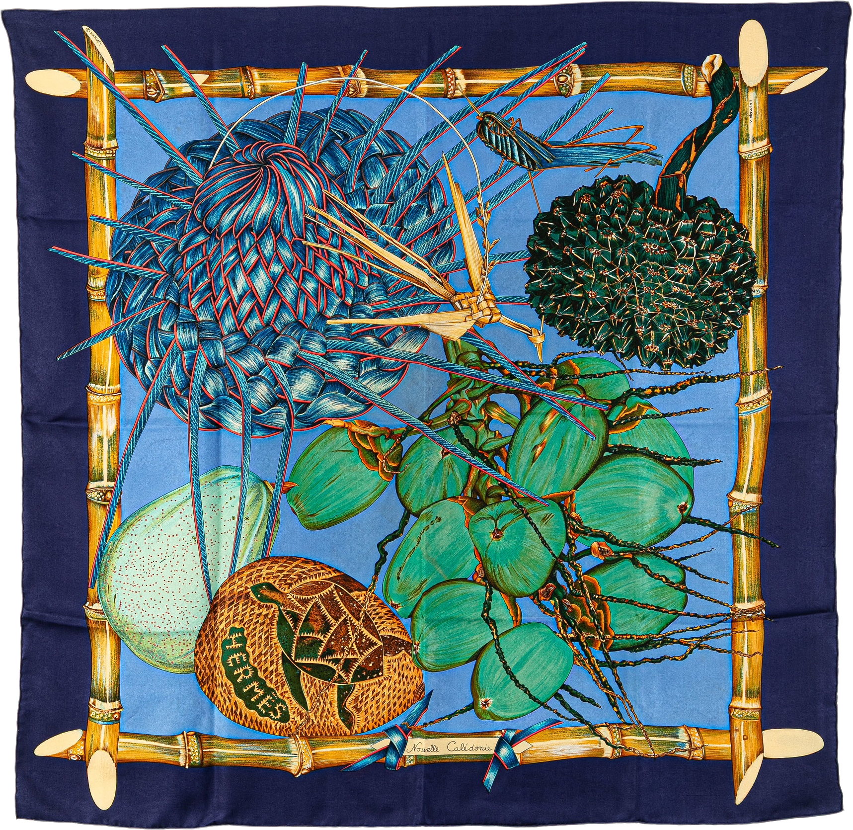 Hermès Nouvelle Caledonie Silk Scarf, från Luxclusif, i färgen blue.