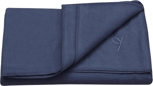 Yogafilt Premium Yoga Blanket, från Yogiraj, i färgen blueberry blue.