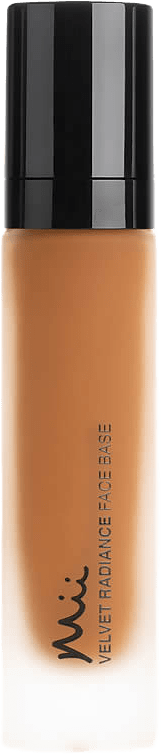 Velvet Radiance Face Base, från Mii, i färgen truly 14.