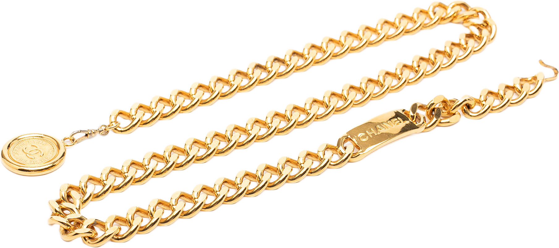Chanel Gold Plated Cc Medallion Chain Link Belt, från Luxclusif, i färgen gold.