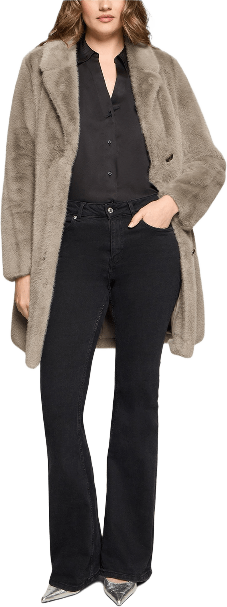 Babette Coat, från ROCKANDBLUE, i färgen light taupe.