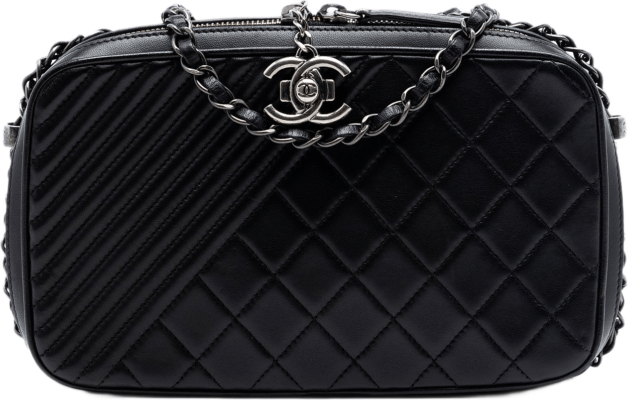 Chanel Medium Quilted Lambskin Coco Boy Camera Bag, från Luxclusif, i färgen black.