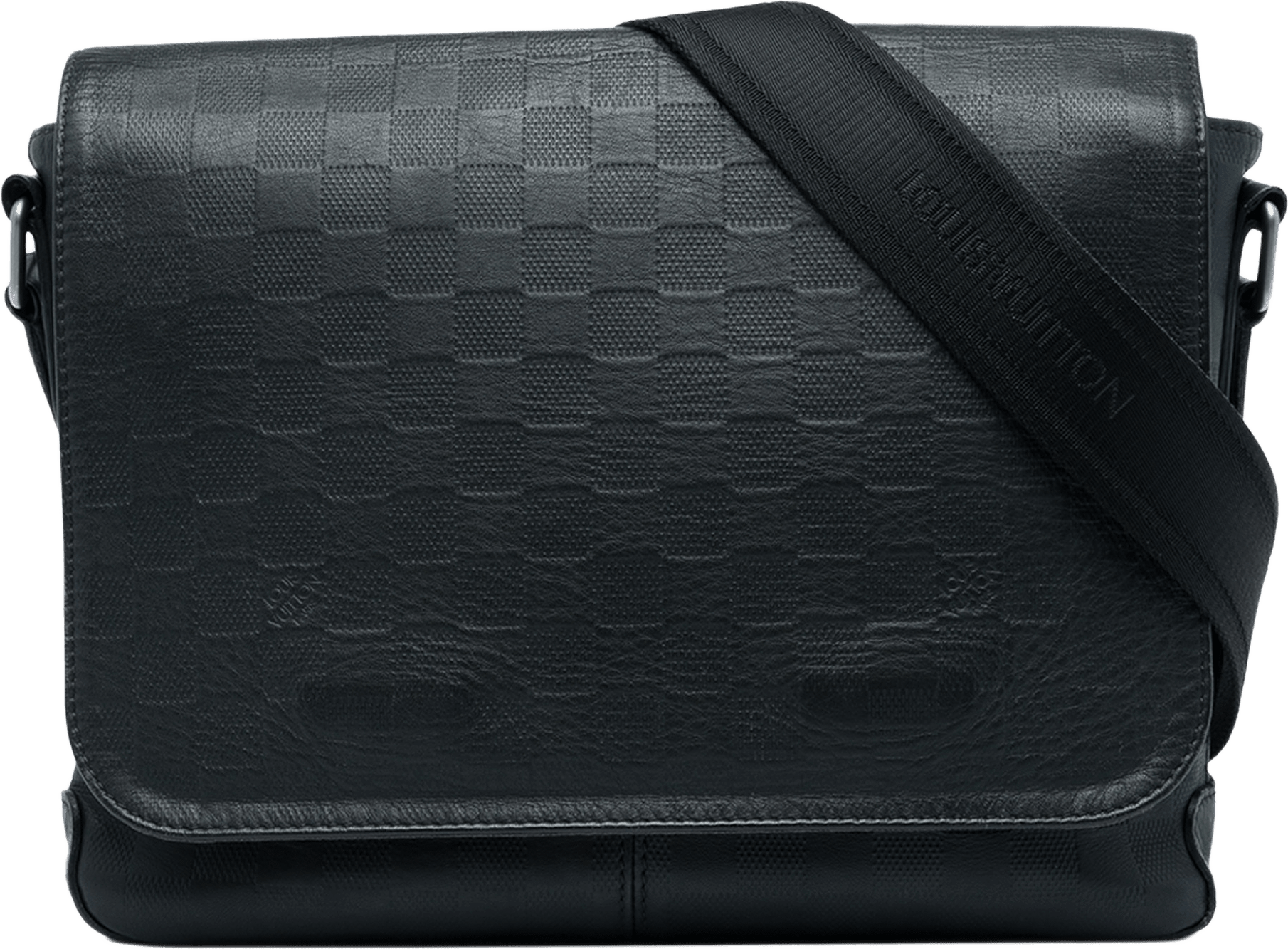 Louis Vuitton Damier Infini District, från Luxclusif, i färgen svart.