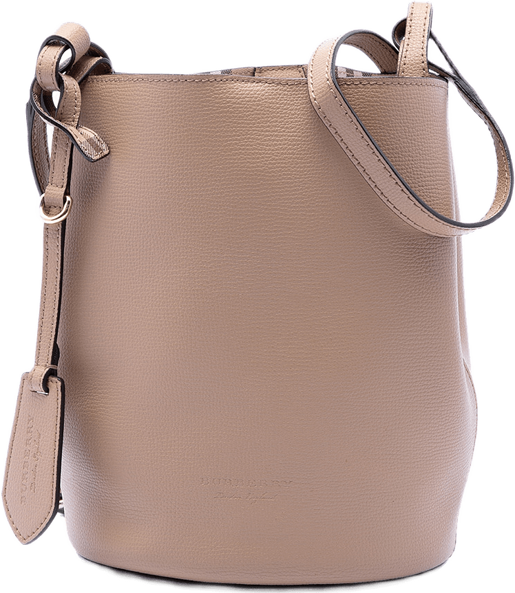 Burberry Leather Lorne Bucket Bag, från Luxclusif, i färgen nude.
