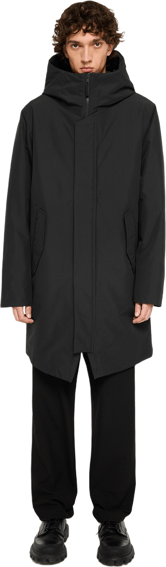 Gunter, från ELVINE, i färgen black.