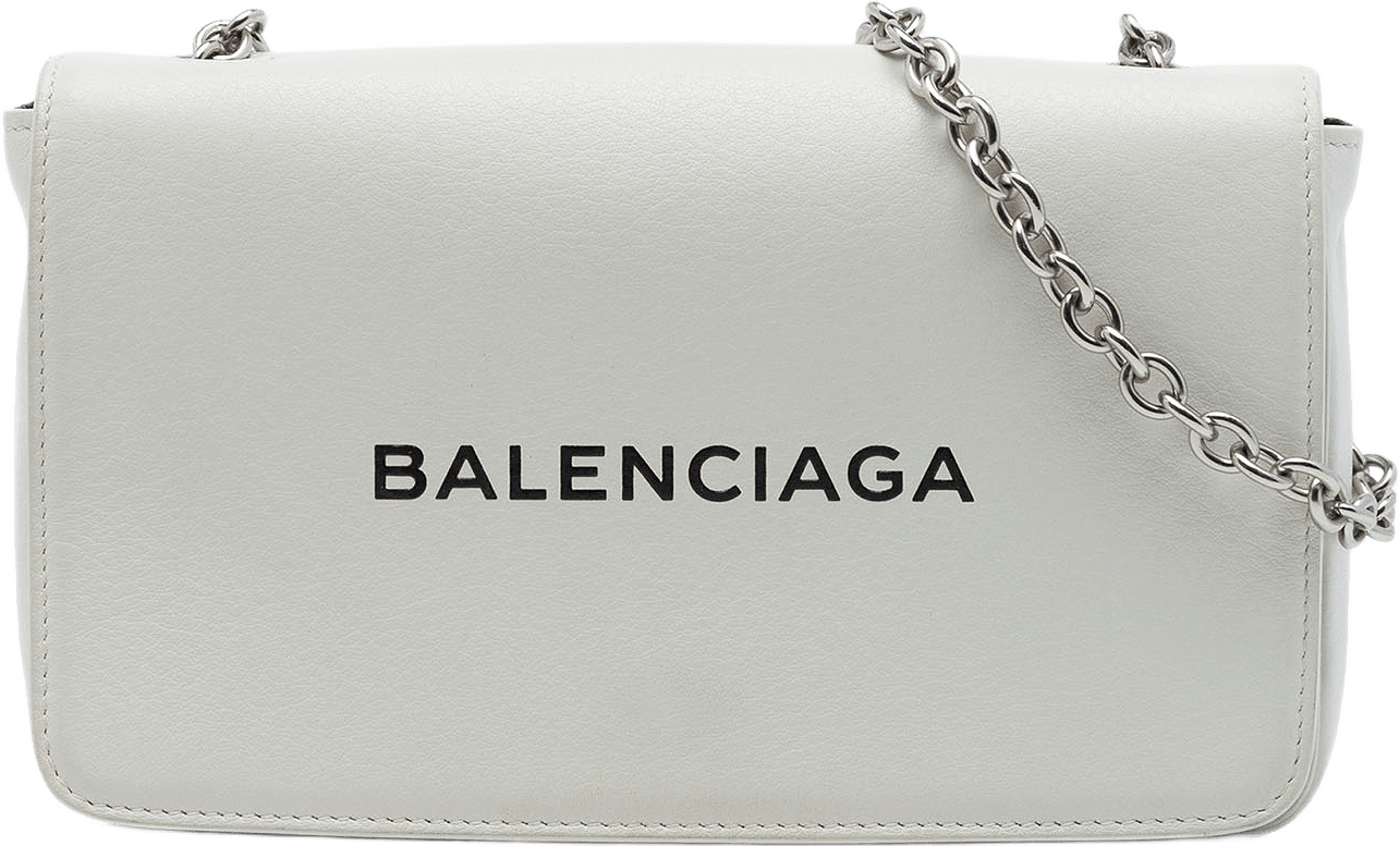 Balenciaga Leather Everyday Wallet On Chain, från Luxclusif, i färgen vit.