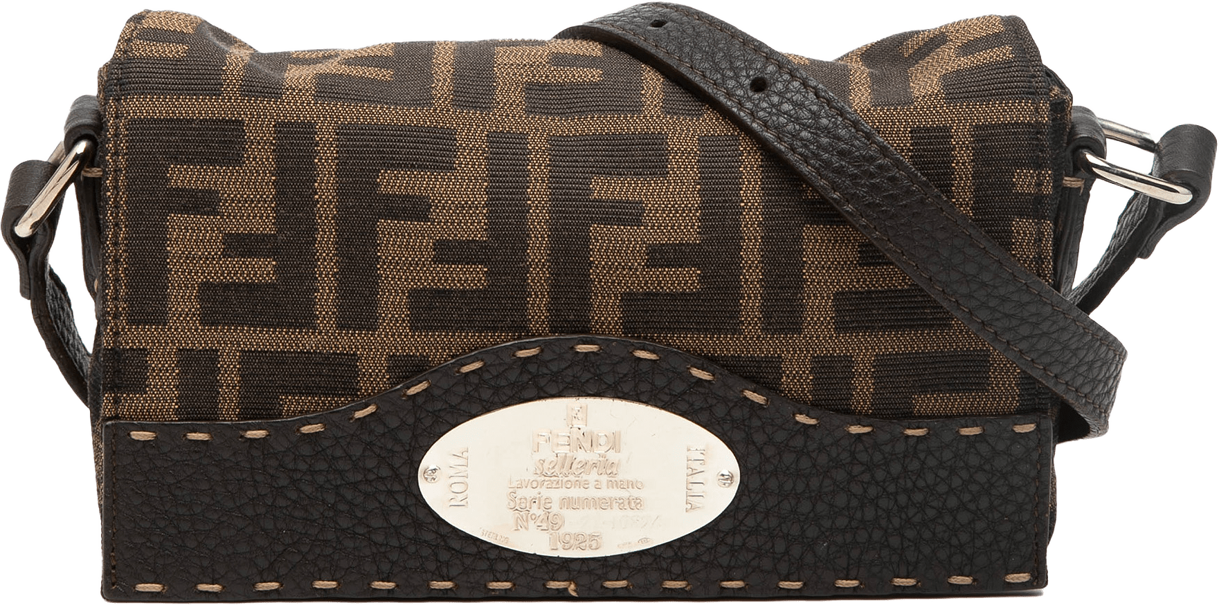 Fendi Zucca Canvas Selleria Crossbody, från Luxclusif, i färgen brown.