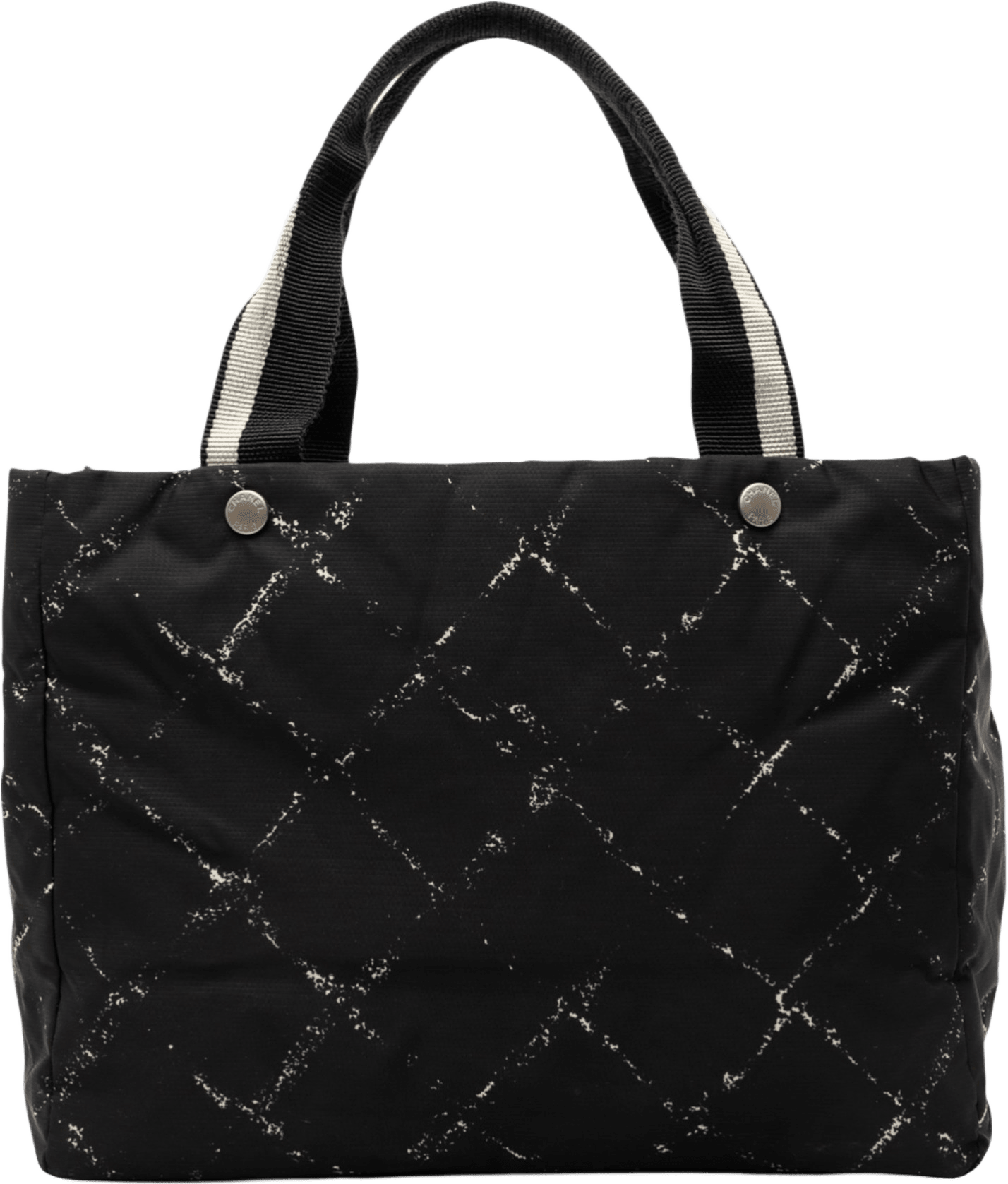 Chanel Old Travel Line Nylon Tote, från Luxclusif, i färgen black.