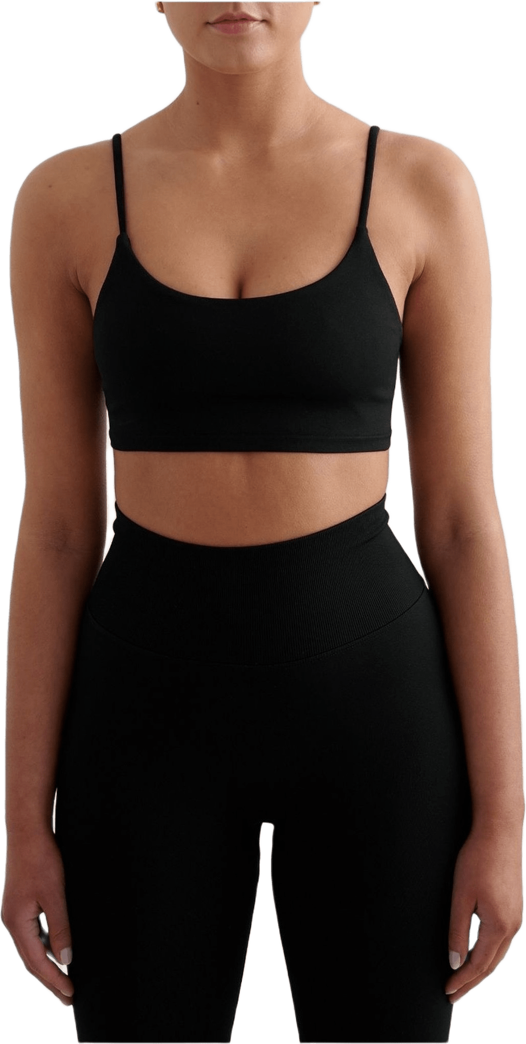 Shape Seamless Strap Bra, från aim'n, i färgen black.