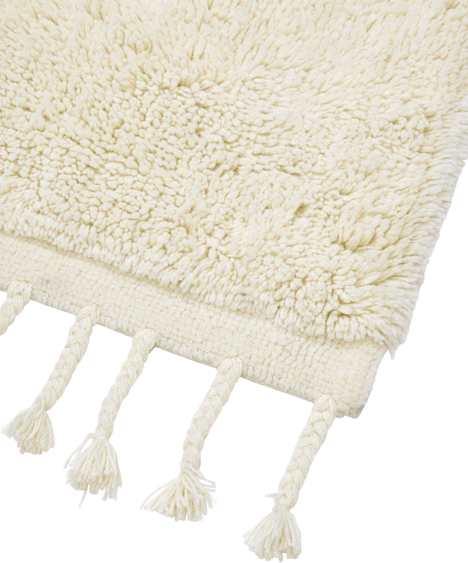 Uma Ullmatta, från Svanefors, i färgen offwhite.