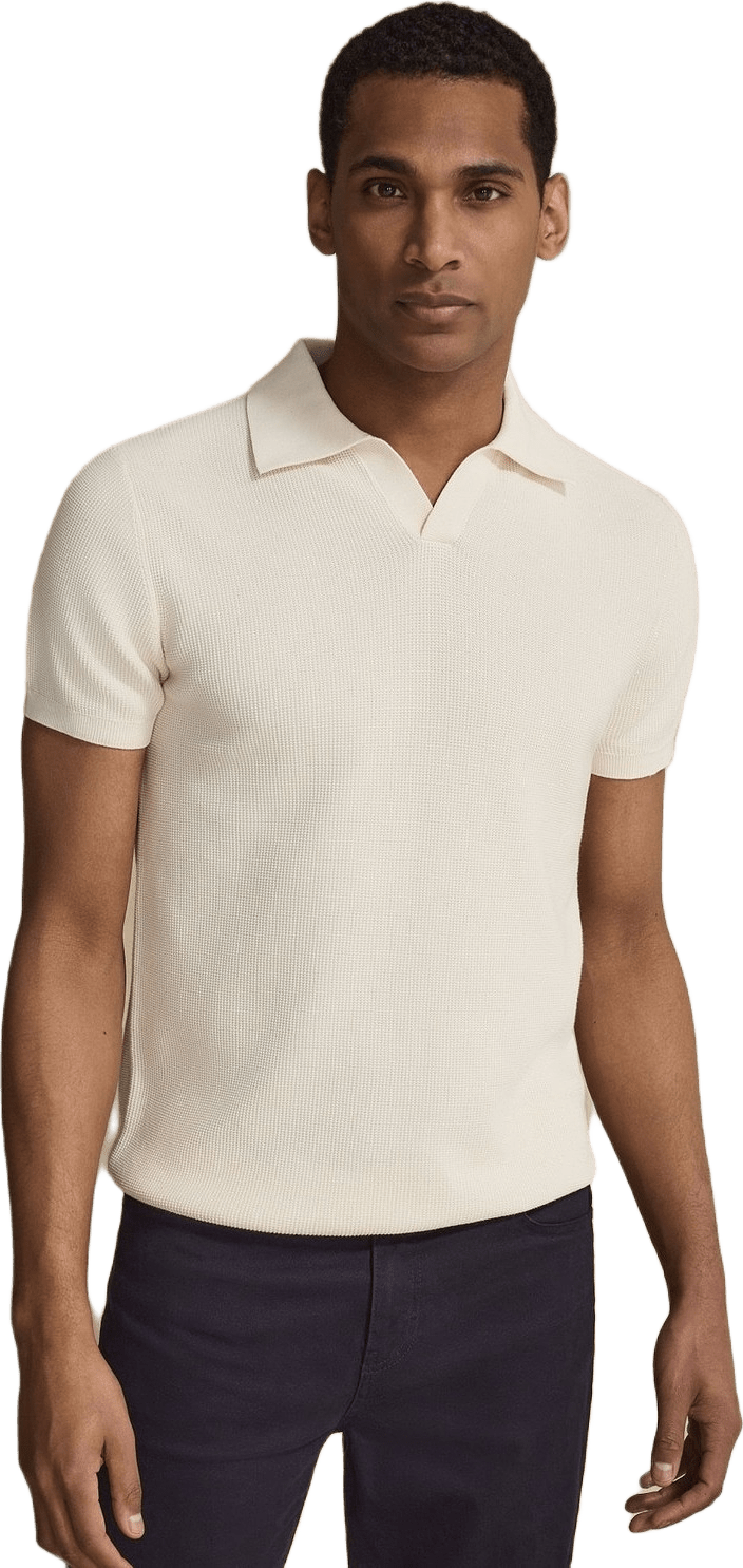 Cotton Texture Knitted Ss Polo Sweater (pascal), från John Henric, i färgen off white.
