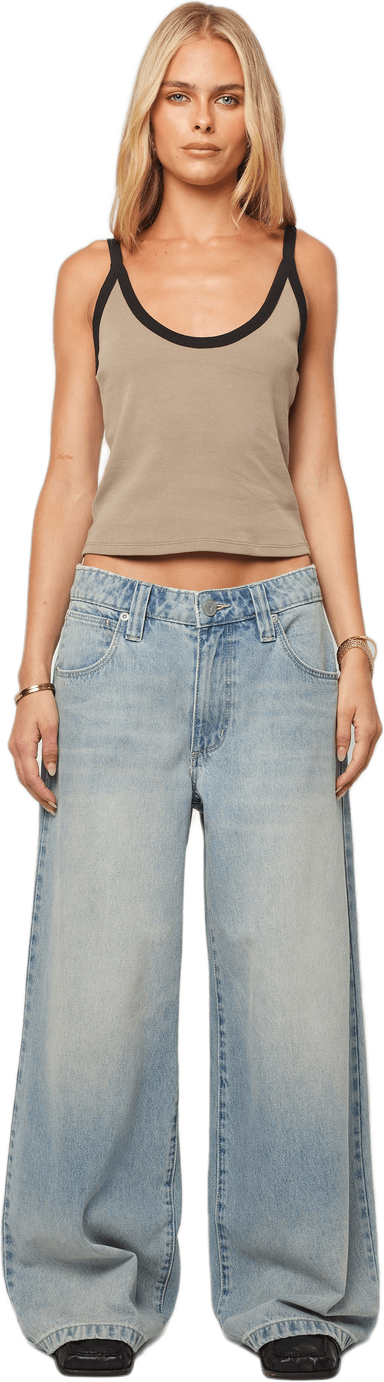 99 Low Mega Baggy Brittney, från Abrand, i färgen blue.