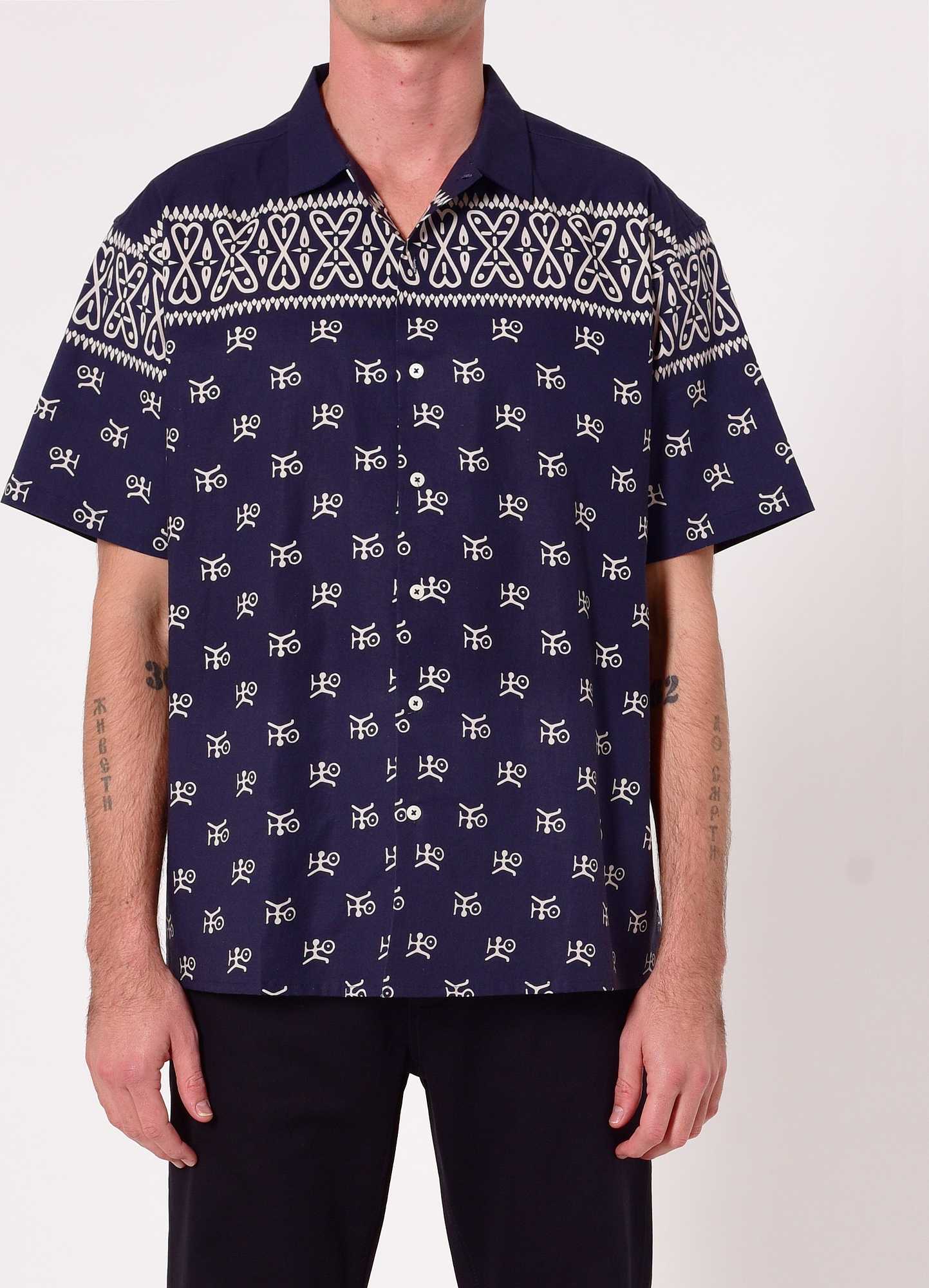 Scarf Print Ss Shirtindigo