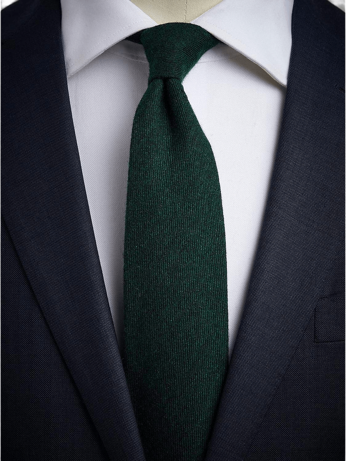 Cashmere Tie, från John Henric, i färgen mörkgrön.