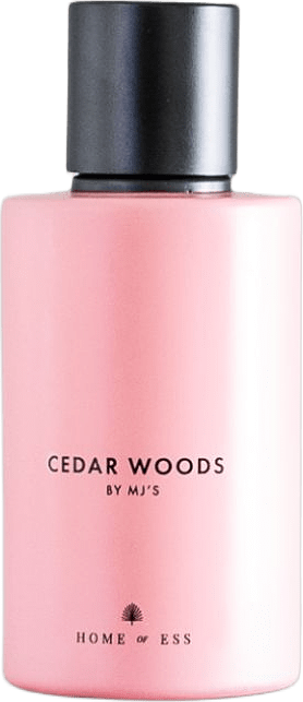 Cedar Woods By Mj’s - Rumspray, från Home of ESS, i färgen pink.