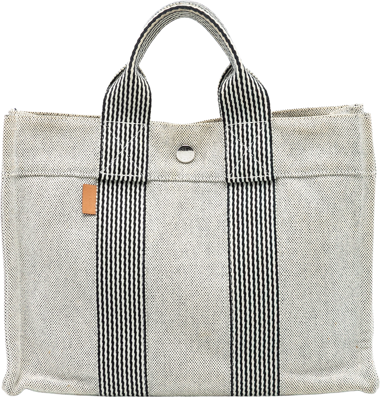 Hermès Canvas Fourre Tout Pm, från Luxclusif, i färgen gray.
