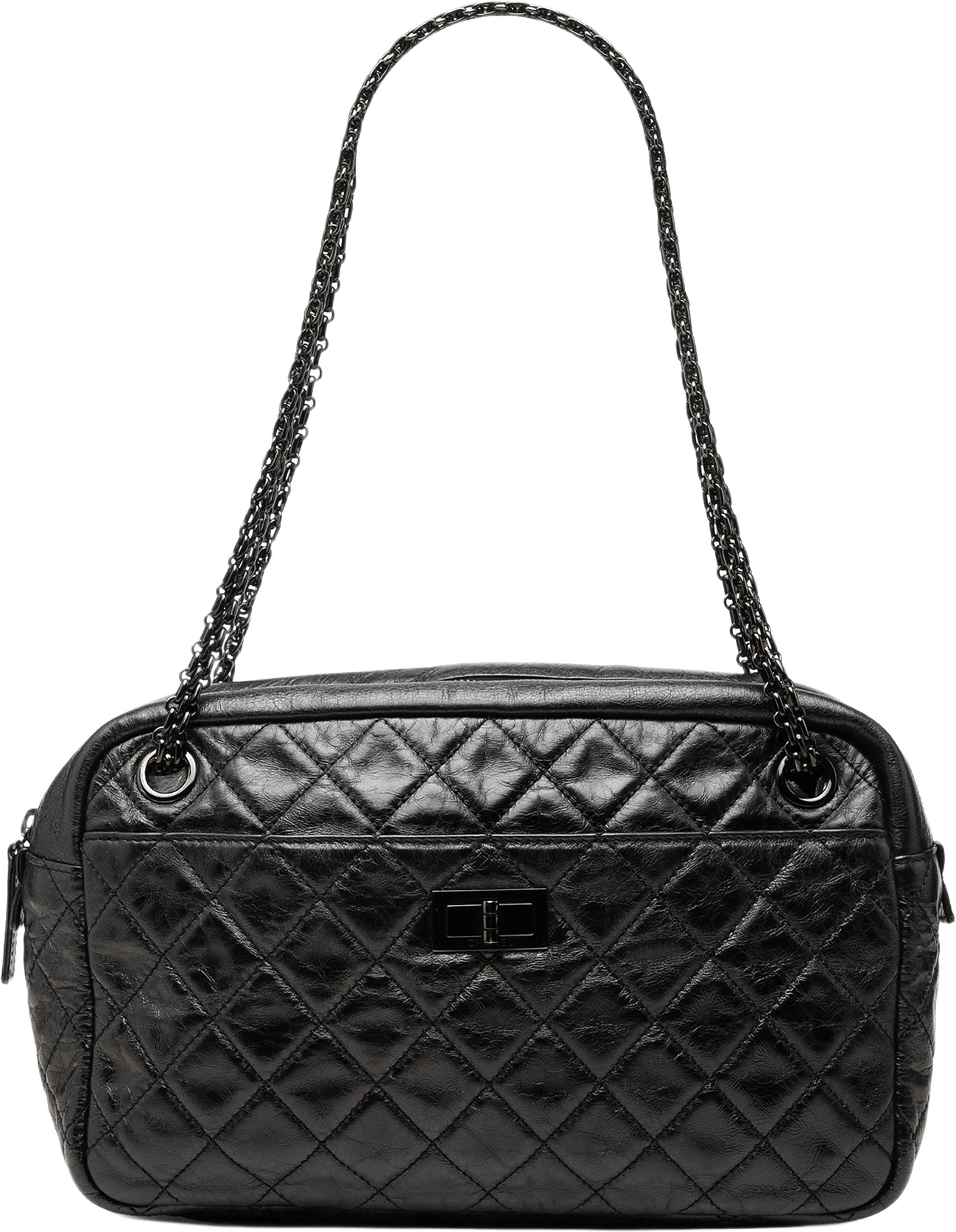Chanel Medium Reissue 2.55 Quilted Aged Calfskin Camera Bag, från Luxclusif, i färgen svart.