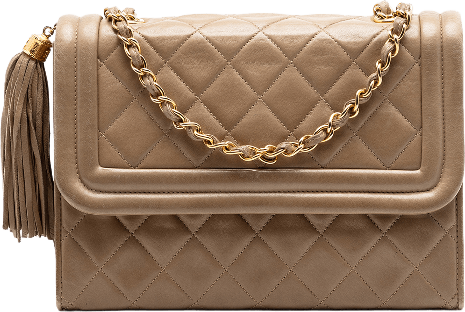 Chanel Quilted Lambskin Tassel Flap, från Luxclusif, i färgen beige.