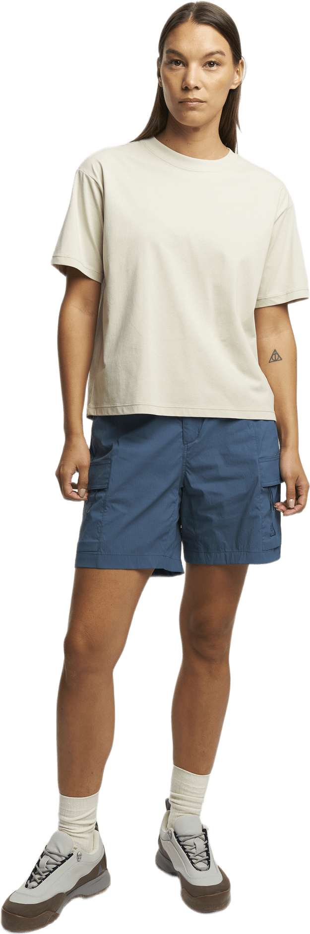 Camper Tee Women, från Tenson, i färgen ljusbeige.