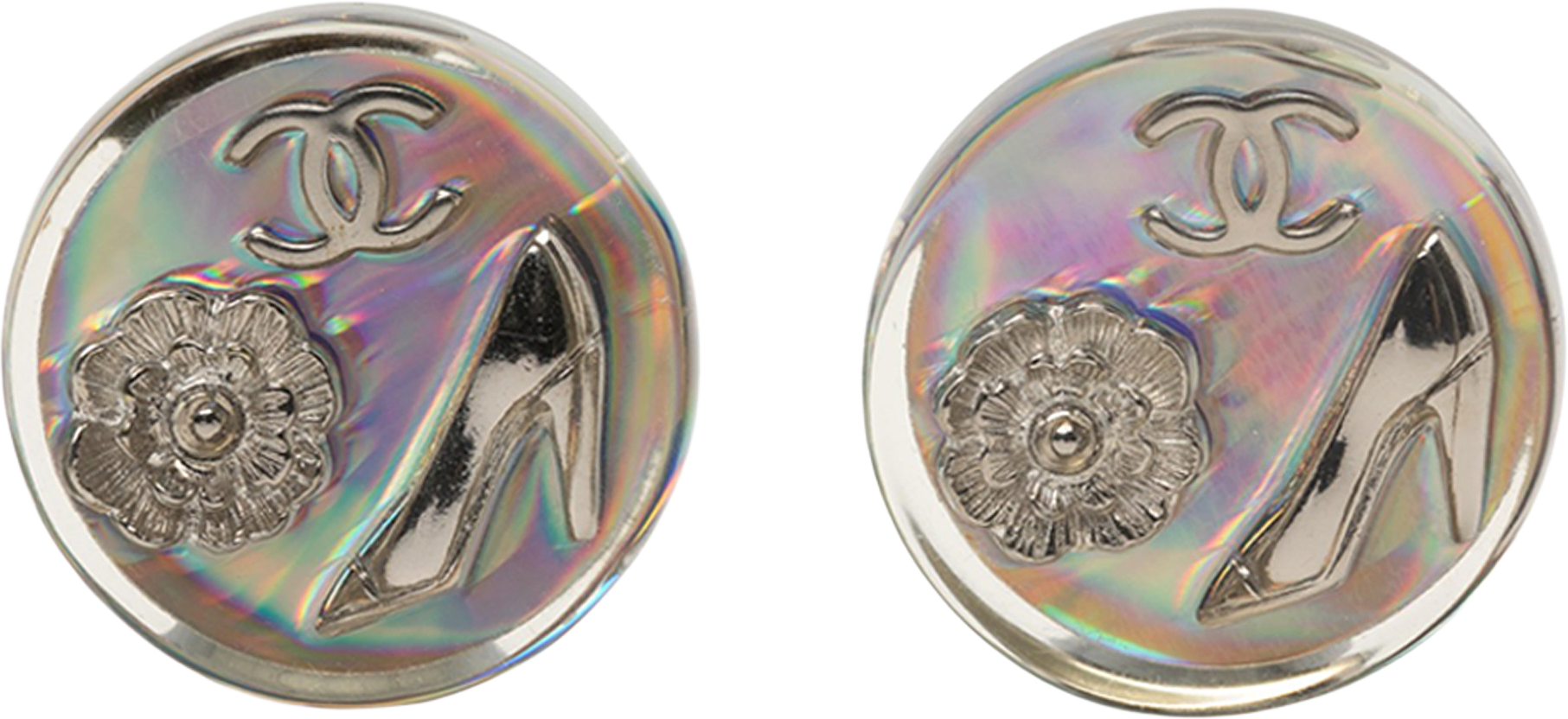 Chanel Cc Resin Holographic Camellia Round Clip On Earrings, från Luxclusif, i färgen silver.