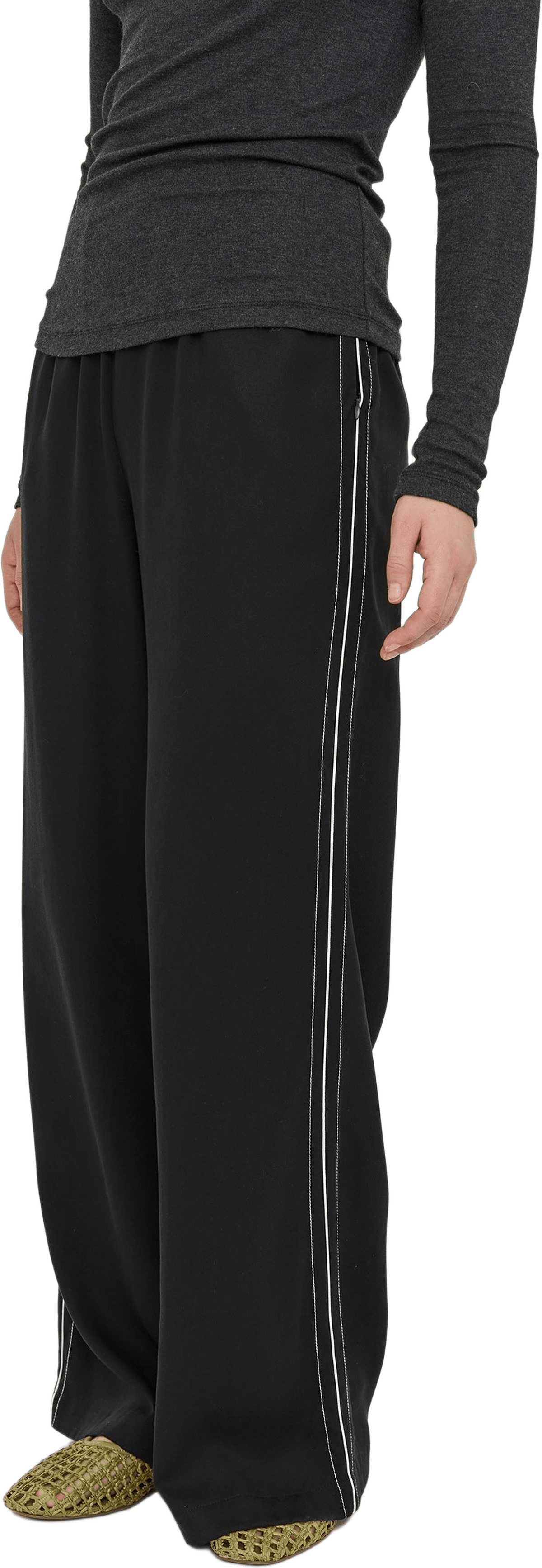 Sralinta Pant - Black, från Soft Rebels, i färgen black.