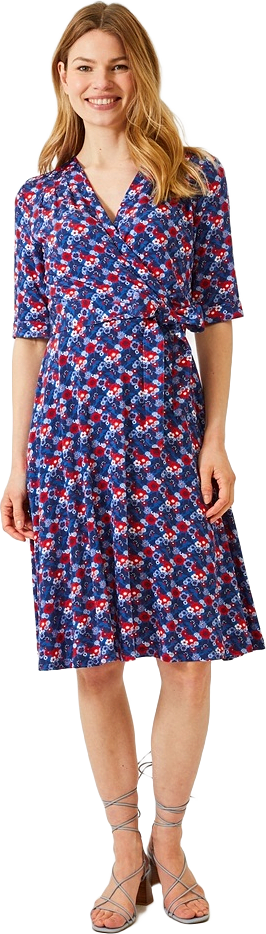 - Maria Dress Red, från Jumperfabriken, i färgen red.