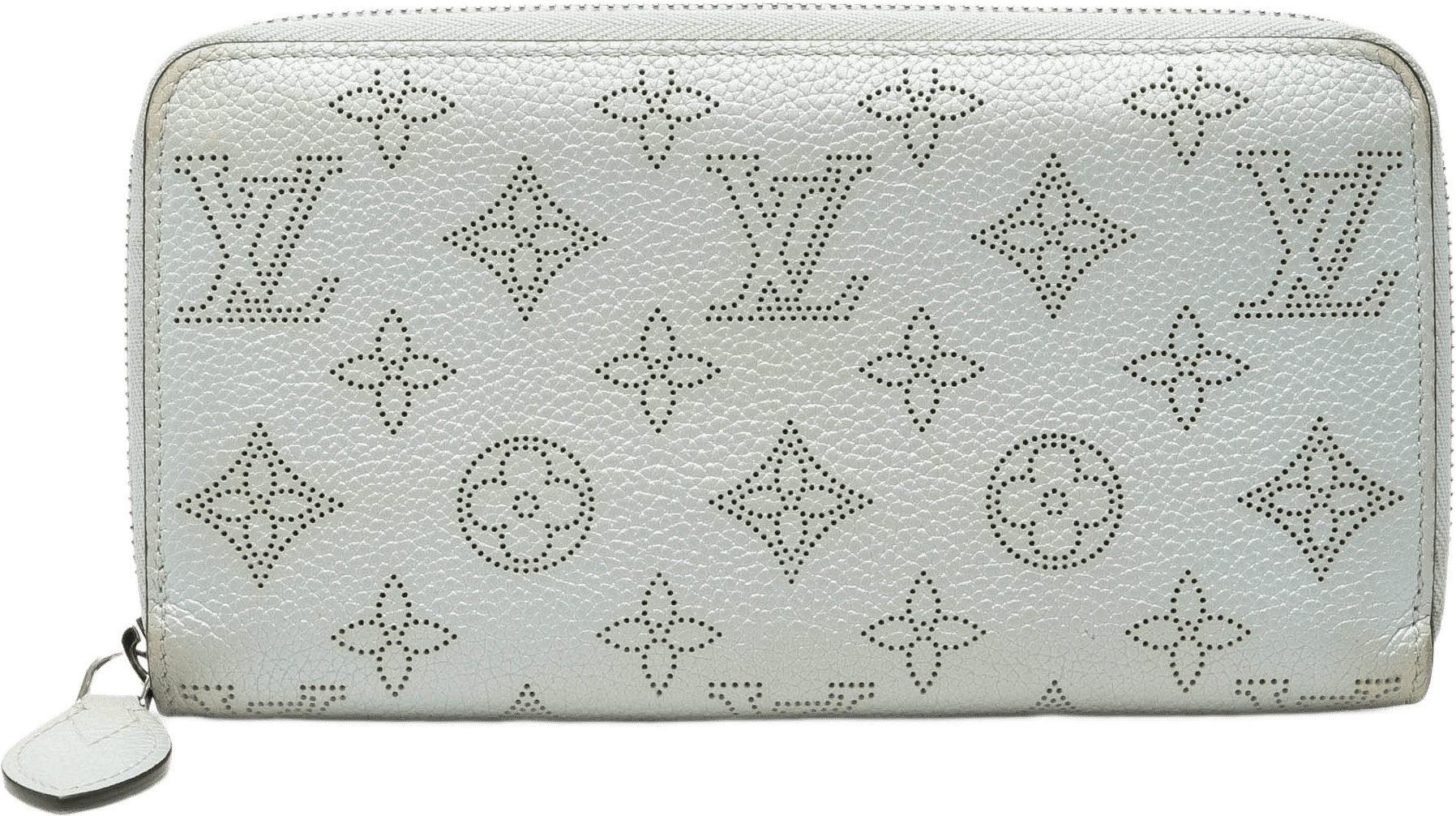 Louis Vuitton Monogram Mahina Zippy Wallet, från Luxclusif, i färgen light gray.