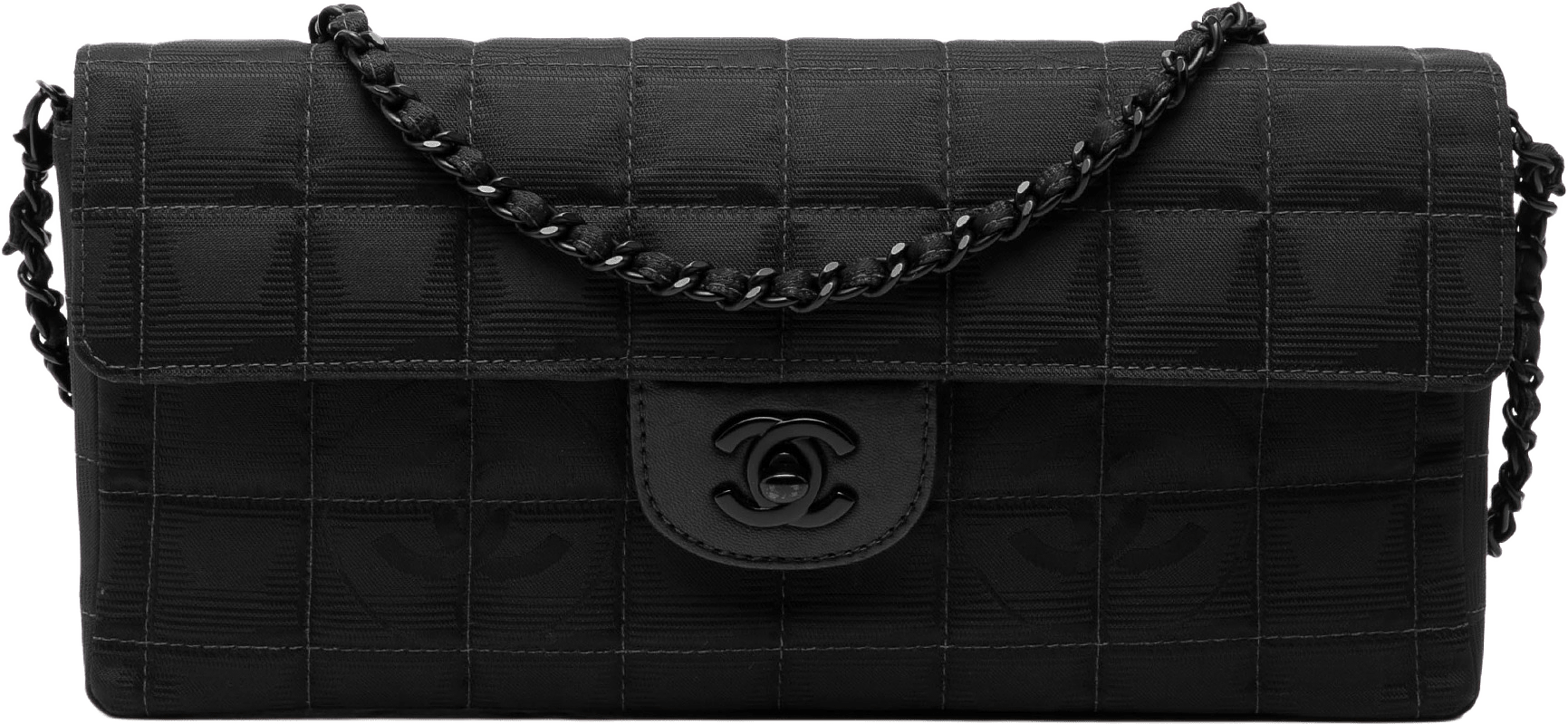 Chanel New Travel Line Nylon East West Flap, från Luxclusif, i färgen black.