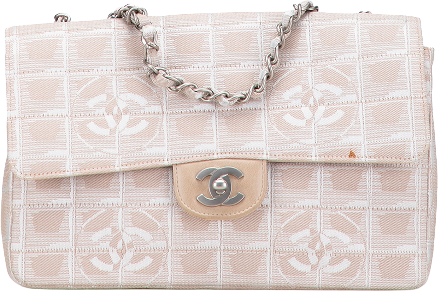 Chanel Medium New Travel Line Nylon Single Flap, från Luxclusif, i färgen beige.
