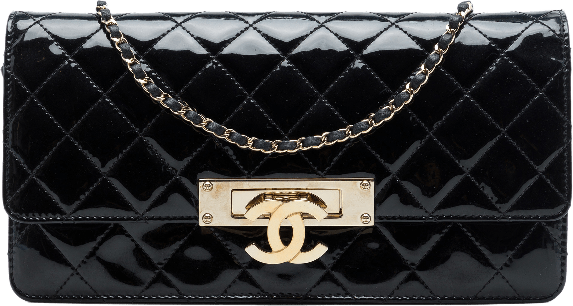Chanel Quilted Patent Golden Class East West Wallet On Chain, från Luxclusif, i färgen svart.